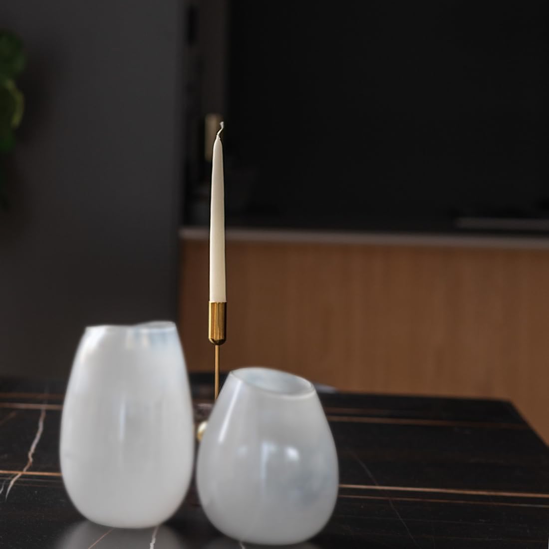 Olorvela White Beeswax Taper Candles,8" Long Candlestick,smokeless dripless unscented Natural Beeswax Candles.for Gift,Mother's Day (White, 12 Pack)