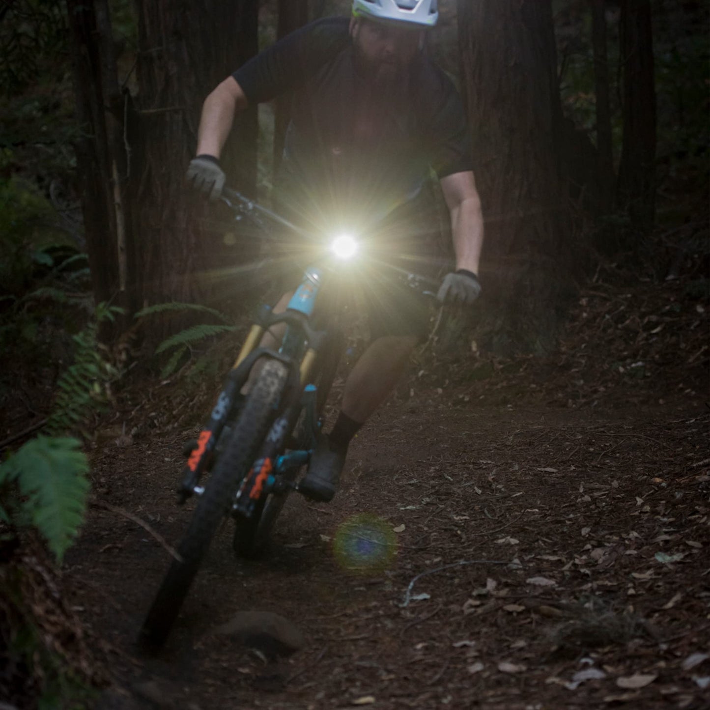 Blackburn Dayblazer Front and Rear Bike Light Set (1000 Lumens Front, 65 Lumens Rear)