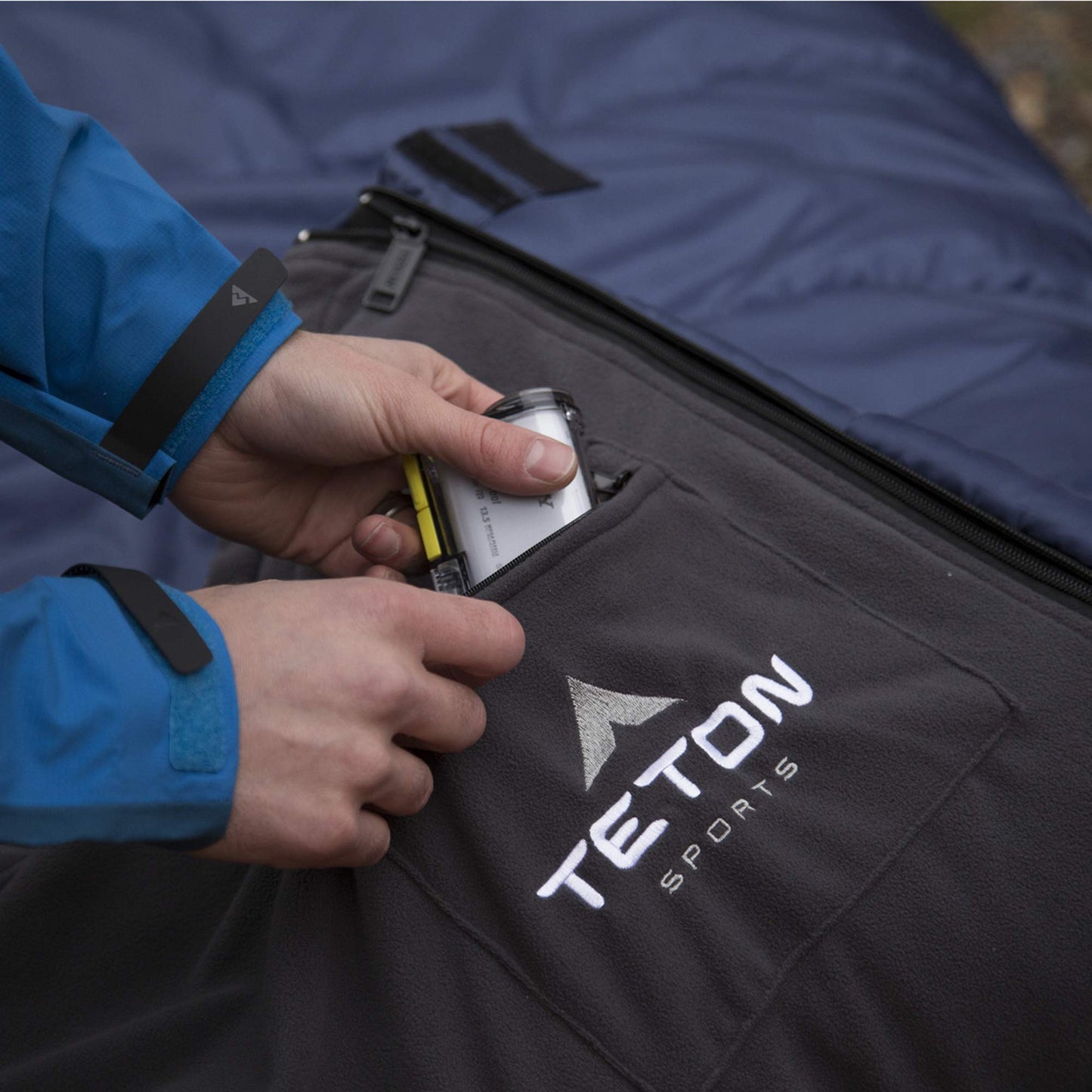 TETON Sports Polara 3-in-1 Versatile Outdoor Sleeping Bag, Blue, 82" x 36"