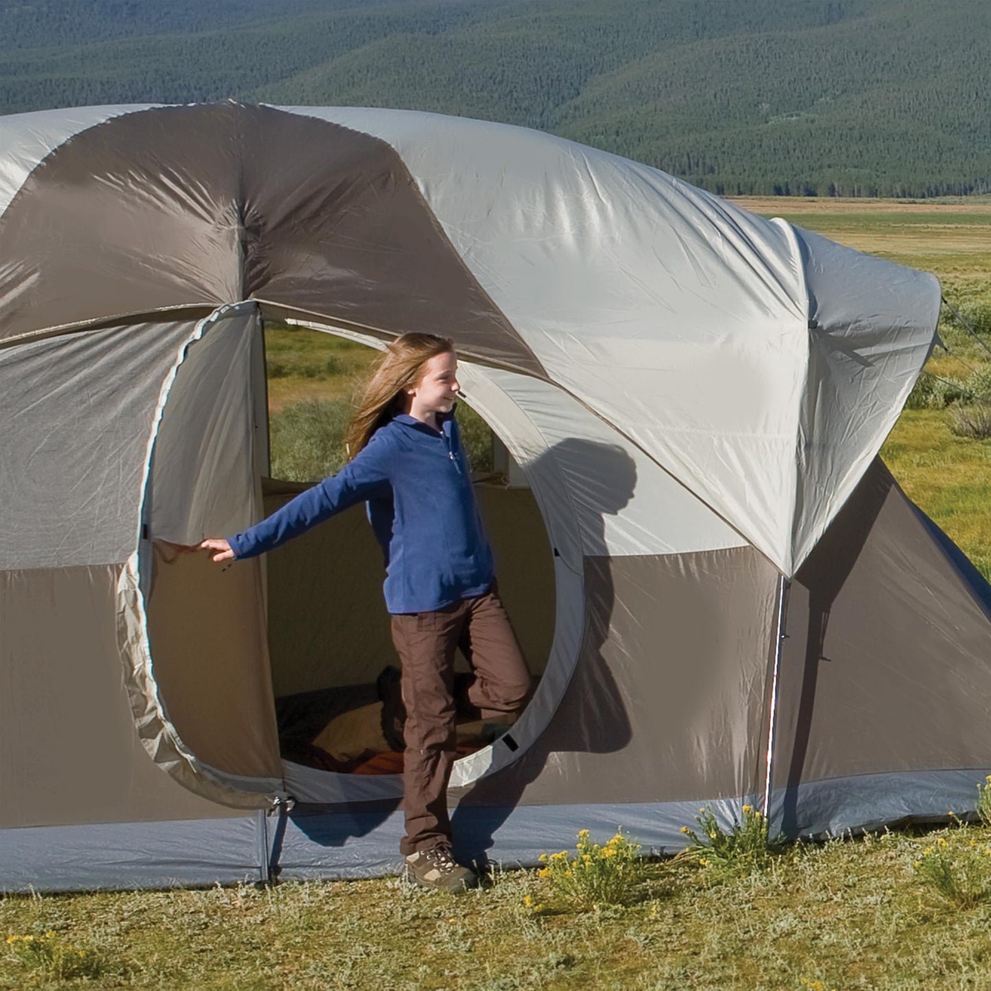 Coleman 6-Person WeatherMaster Camping Tent with Screened Porch, Weatherproof Tent with Screen Room, Rainfly & Carry Bag Included, Made Without PFAS Chemicals