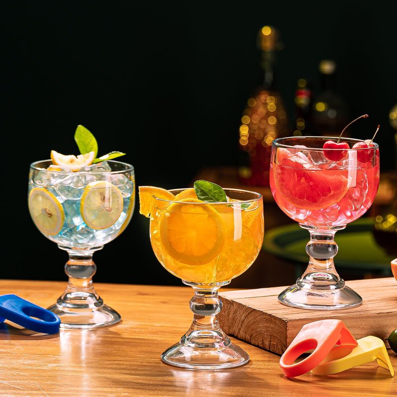 wookgreat Schooner Beer Glasses 21.5 Oz Set of 4, Extra Large Margarita Glass With 4 Color Clips, Shrimp Cocktail Goblet, Large Stemmed Glasses With Thick Bottom, Crystal Clear Bar Glassware