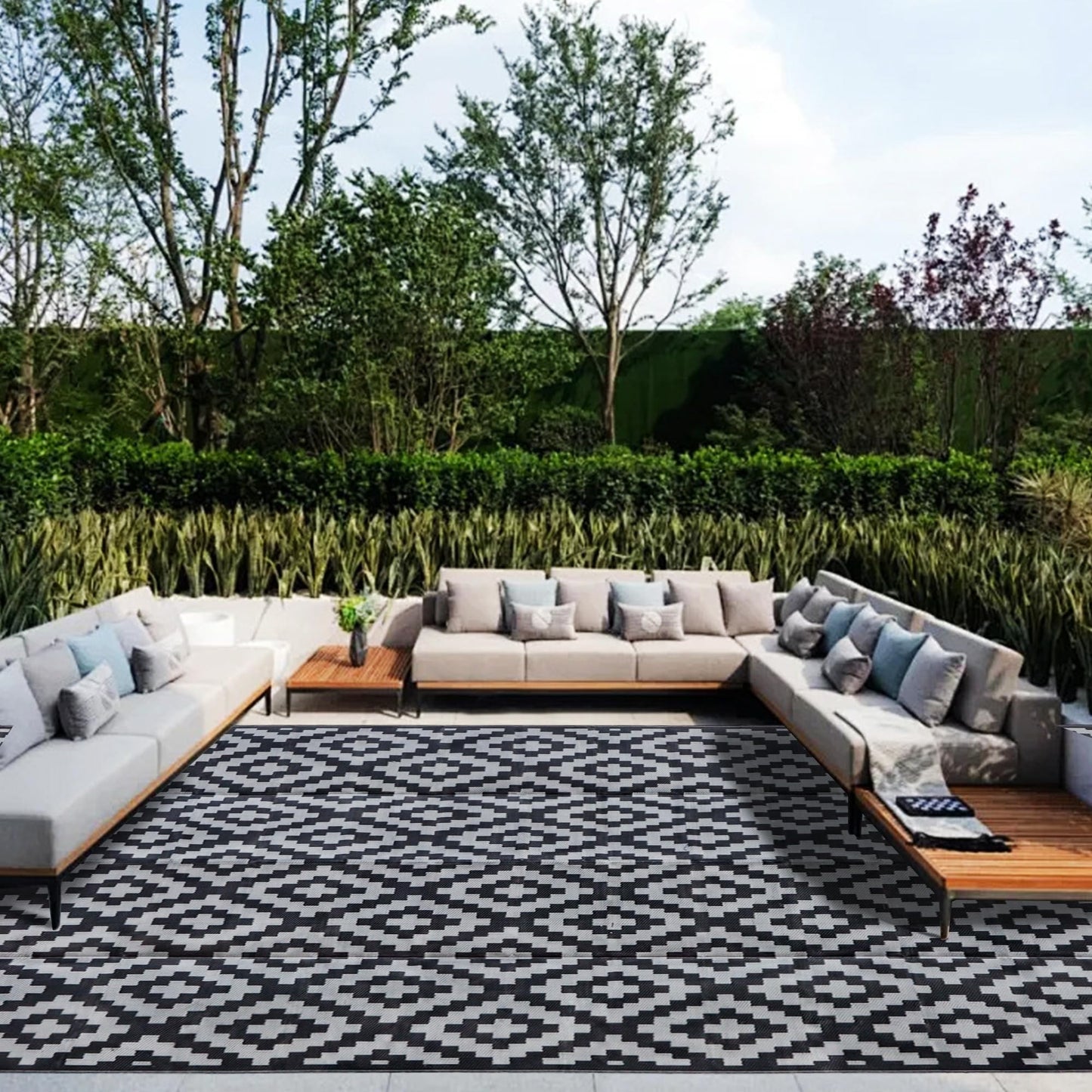 SAND MINE Waterproof Outdoor Rug 10x20 ft, Plastic Reversible Rug, Modern Area Rug, Large Floor Mat for Outdoors, RV, Patio, Backyard, Deck, Picnic, Beach, Camping, Black & Grey