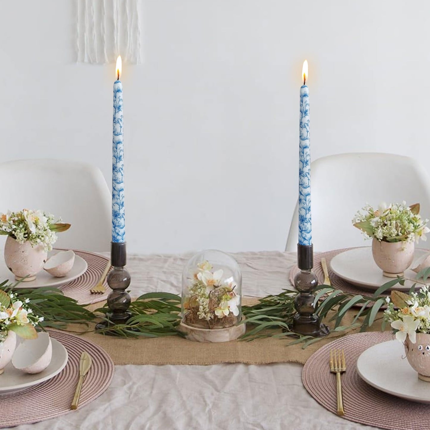 Floral Taper Candles 10inch Long Dripless Chinoiserie Candlesticks Blue and White Handmade Unscented Candle Sticks for Emergency Wedding Home Décor Festive Seasons Holiday 4pcs