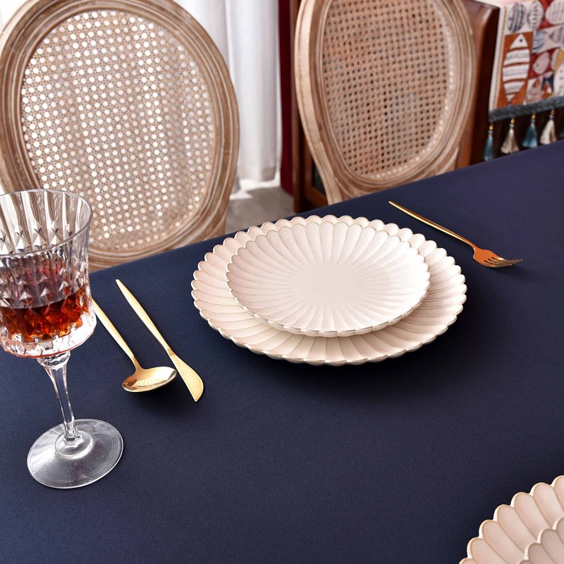 MEANMOY Navy Blue 210GSM Water & Stain Resistant Rectangle Tablecloth for 6 Foot Table Solid 60 x 102 Inch Rectangular Table Cloth in Wrinkle Free Washable Polyester Fabric for Wedding, Party, Banquet