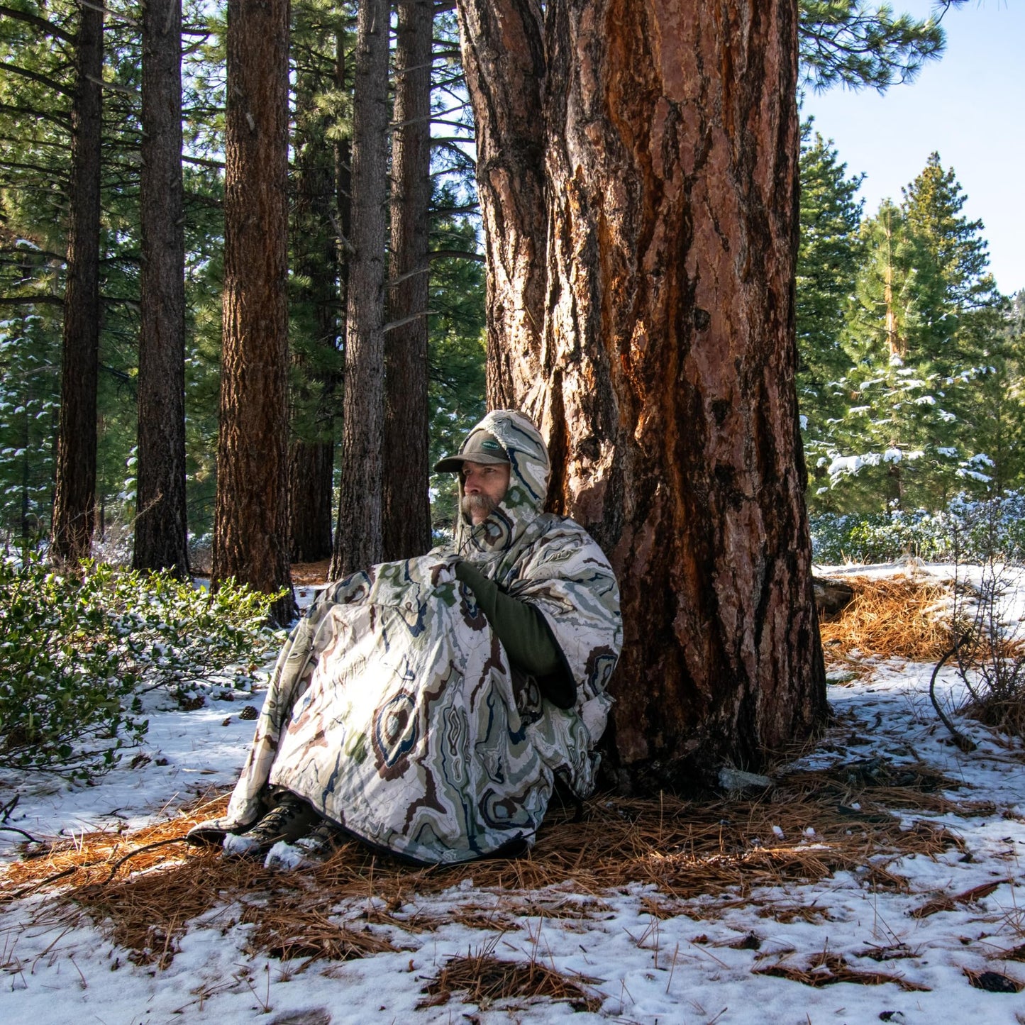 Mueller Insulated Multi-Purpose Poncho, Emergency Blanket and Sleeping Bag Survival and Camping Gear (Country Camo)
