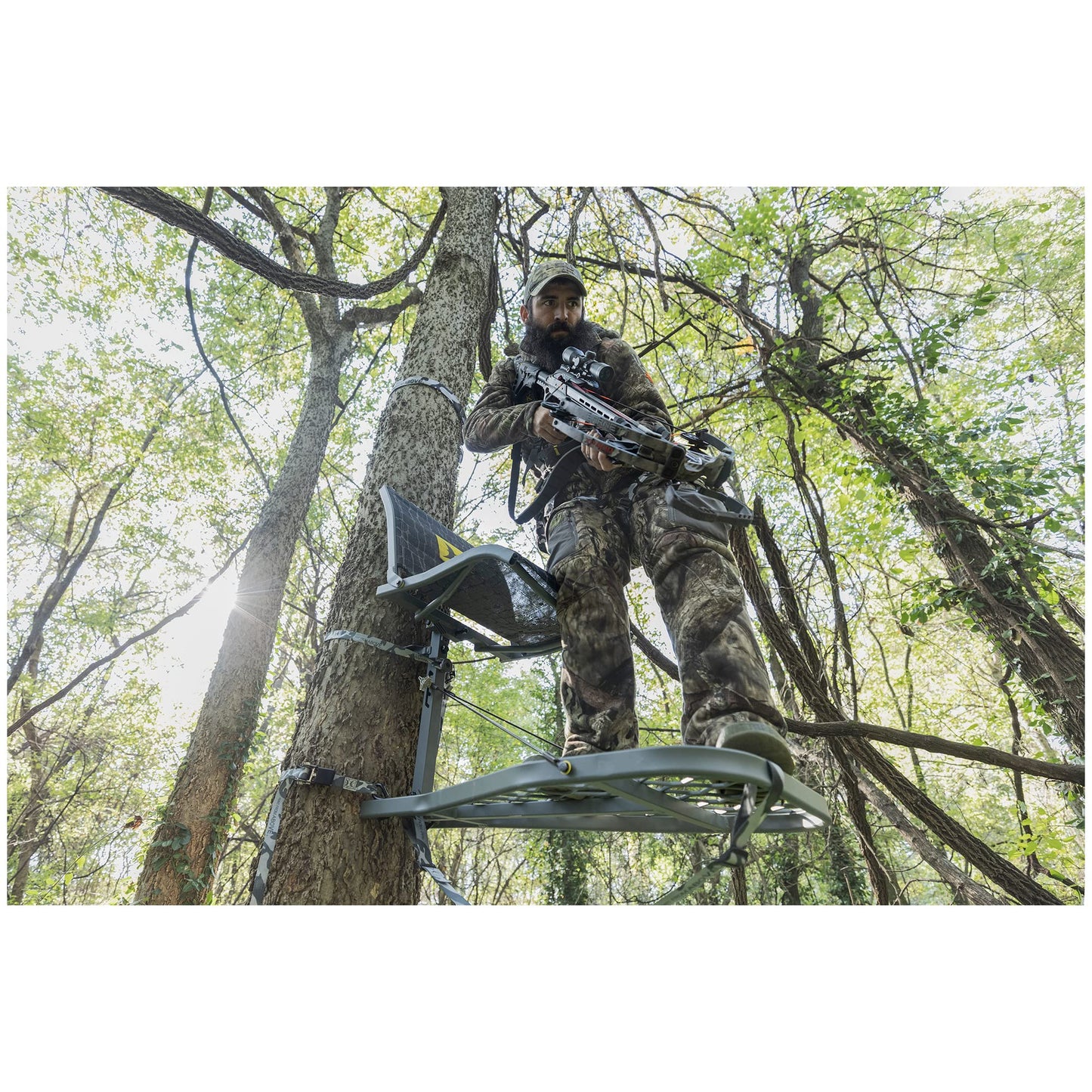 Hawk Rival Lite Hang-On Portable Aluminum Big Game Hunting Tree Stand with 29" x 20.5" Adjustable Platform
