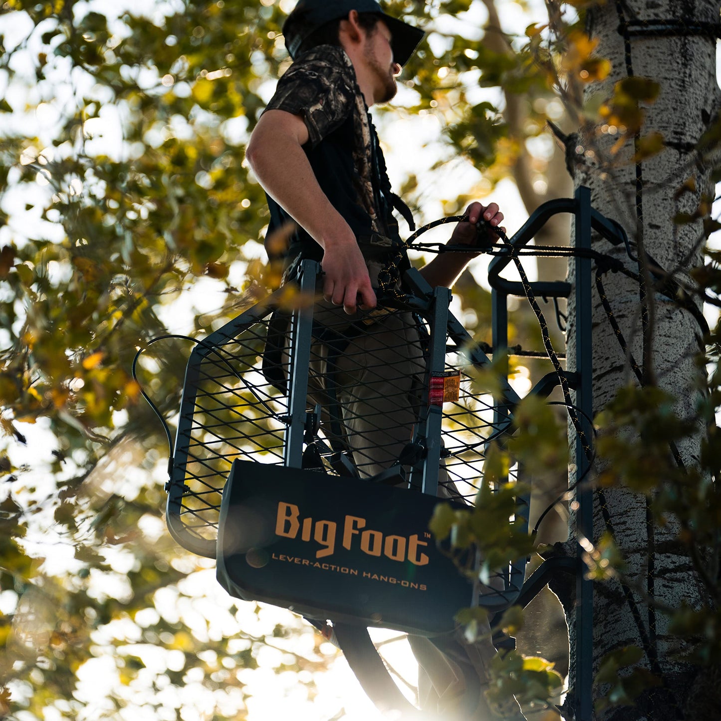 Rivers Edge® Big Foot™ Lever-Action Hang-On Treestand, Lightweight, Flip-Up Padded Seat, 24” x 28” Platform