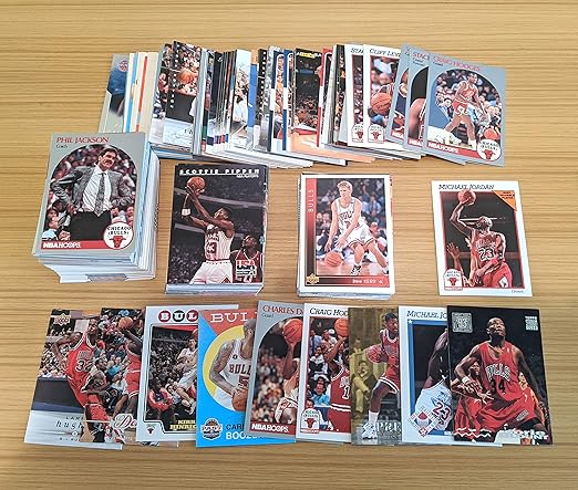 500 Basketball Cards Including Rookies Many Stars Hall-of-famers. Chicago Bulls Special! Featuring Michael Jordan Scottie Pippen a Pack and More!