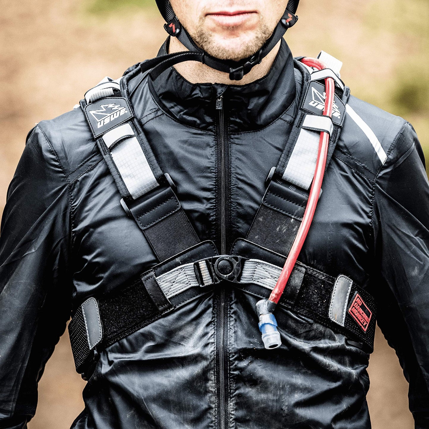 USWE Airborne Limited Race Edition with Water Bladder Included, Hydration Backpack for Men and Women, Ideal for MTB, Cycling, Mountain Biking (9L, Black Grey)