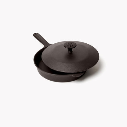 Field Company No.6 Skillet and Matching No.6 Cast Iron Skillet Lid