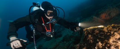 Wurkkos DL06 Dive Light, 15000 Lumens Scuba Diving Light, Type-C Rechargeable, 6*XHP50 LEDs, 100 Degrees Narrow Beam Angle, IPX8 Waterproof Flashlight for Night Diving Cave Exploration - 6000K