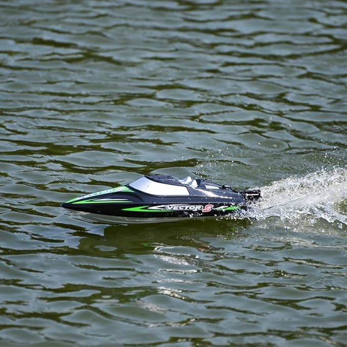 volantexrc Brushless RC Boats for Adults 30+MPH Fast Remote Control Boat with Rechargeable Batteries for Lakes 2.4 GHz High Speed RC Boat for Adults (797-4 Brushless)