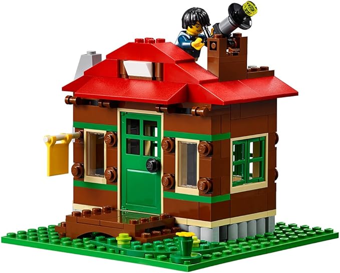 LEGO Creator Lakeside Lodge 31048