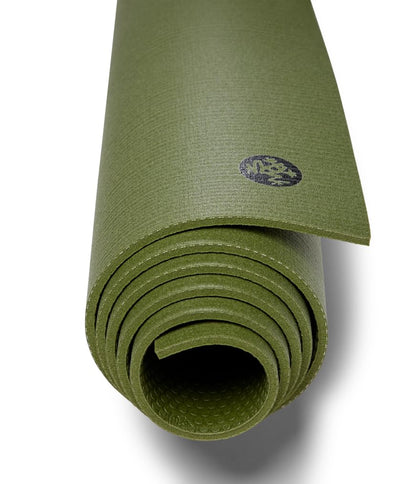 Manduka PRO Yoga Mat 71" - 6mm | Lifetime Durability | Hygienic Construction | Premium Studio Quality | Teacher Approved | 71 x 26 inches | Earth