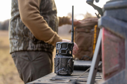 Stealth Cam Revolver Pro 2.0 – 360° Cellular Trail Camera with Auto-Scan, No-Glow IR Flash, 0.4s Trigger Speed, HD Video, Verizon/AT&T Compatible Includes Solar Panel & Cloth (1PK)