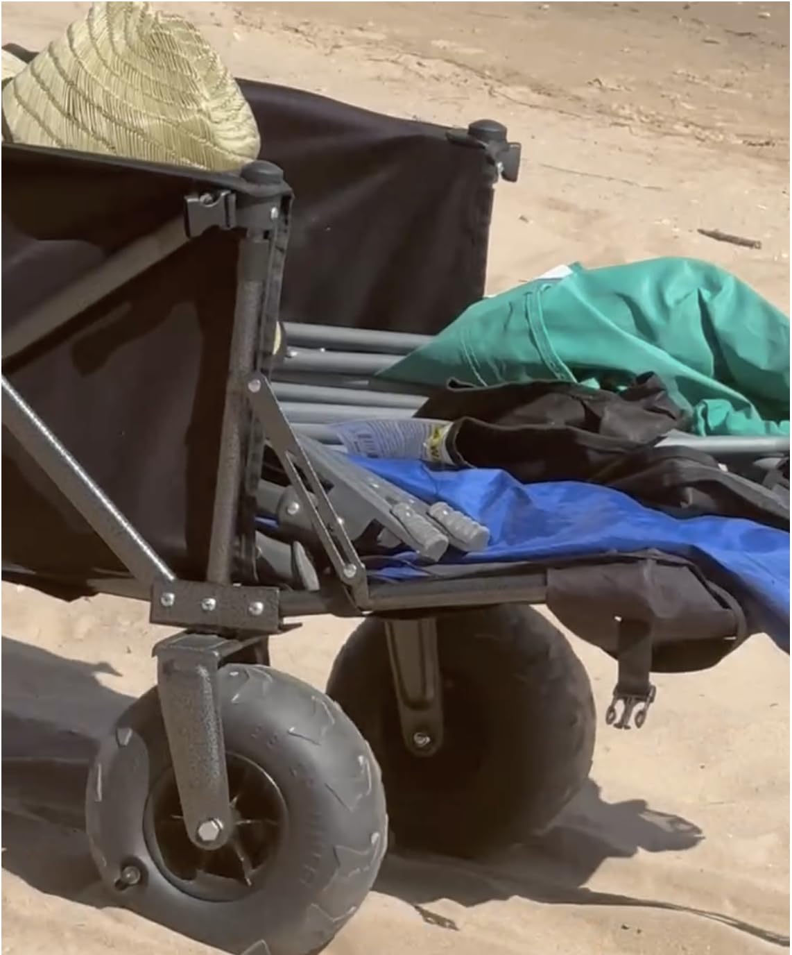 WAQUE Folding Utility Wagon Cart, Tires for Sand Heavy, Duty Beach Garden Cart with Sand Wheels (Black)