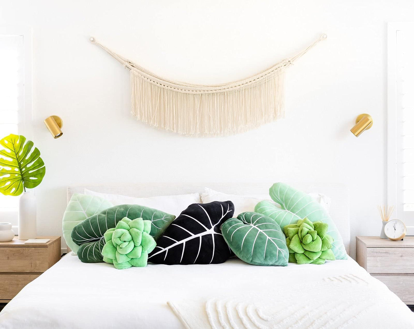 Green Philosophy Co. Monstera Leaf Pillow - Mossy Earth - Large Soft Plant-Shaped Plush Cushion for Couch, Bed, or Reading Nook - Cute & Unique Nature-Inspired Decor Super Soft & Cuddly Throw Pillow