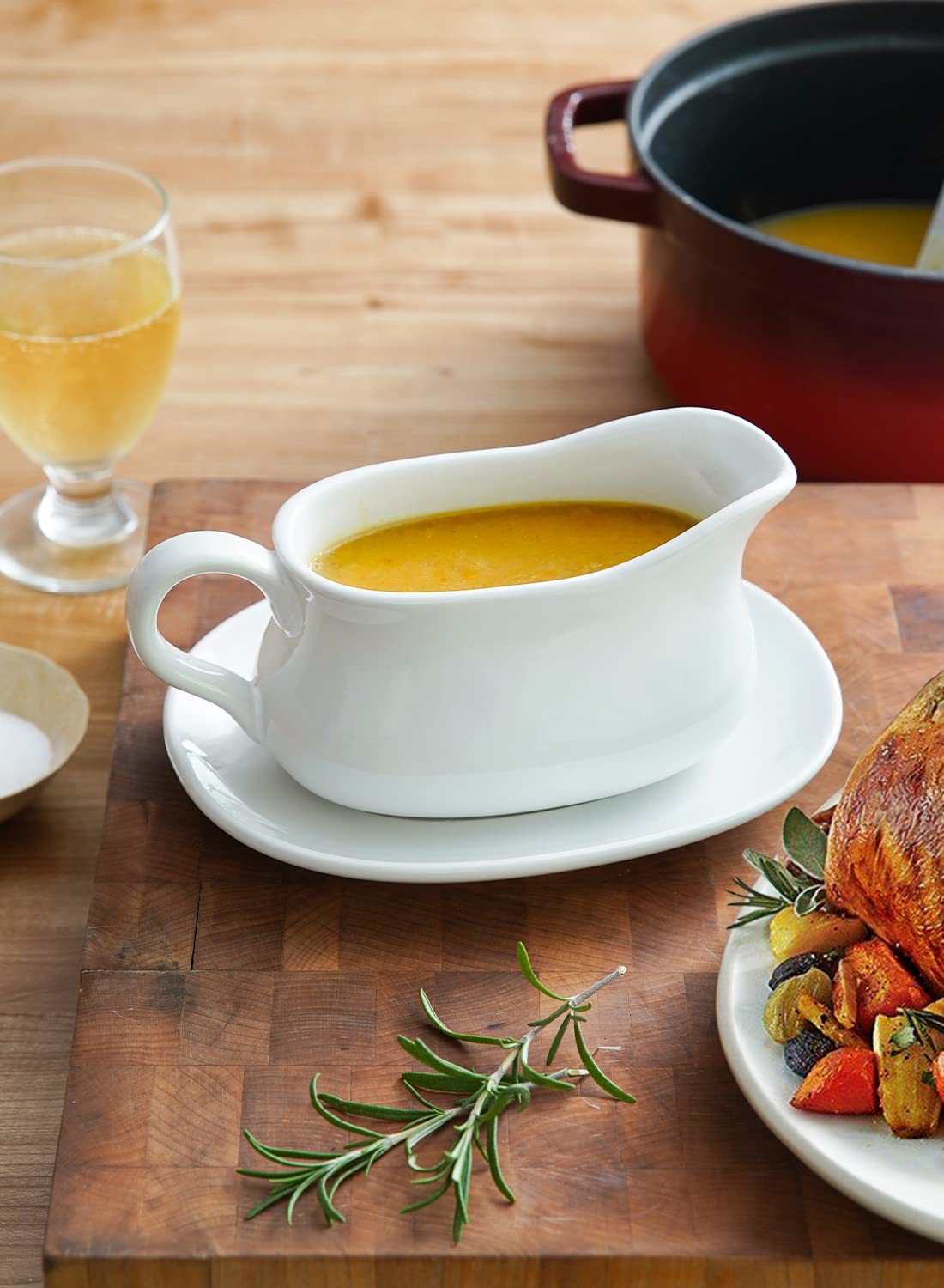 LE TAUCI 17oz Gravy Boat with Saucer Stand, Set of 1, Ceramic Sauce Boat with Tray for Salad Dressings, Creamer, Broth, Black Pepper, White
