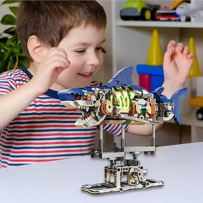 Mechanical Shark Building Set for Boys 12-20 with LED Light and Display Stand 687 PCS Rotatable Function Sea Animal STEM Toy Home Decor Gift Adults Teens Kids Boys Ages