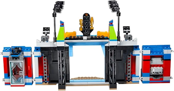 LEGO Super Heroes Thor Vs. Hulk: Arena Clash 76088 Building Kit (492 Piece)