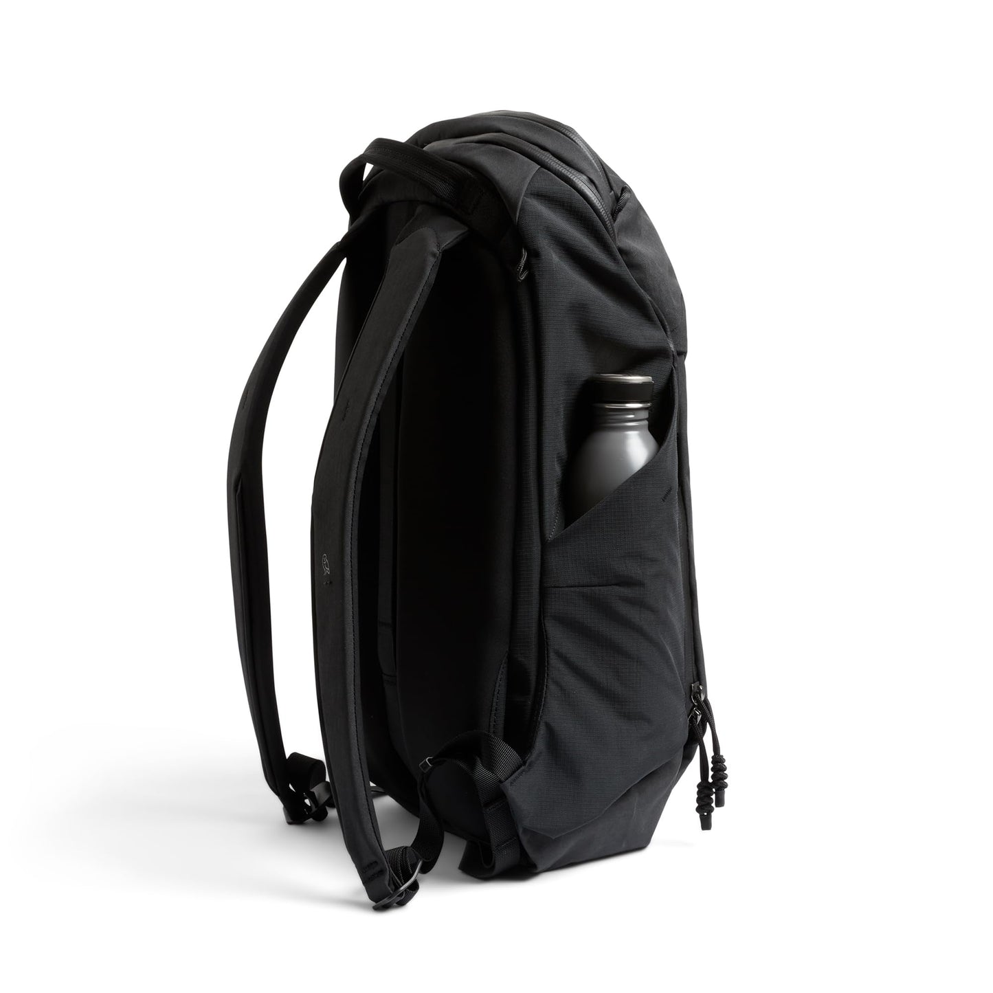 Bellroy Venture Ready Pack (20 liter backpack with laptop sleeve, for travel, commuting and urban adventuring) - Black