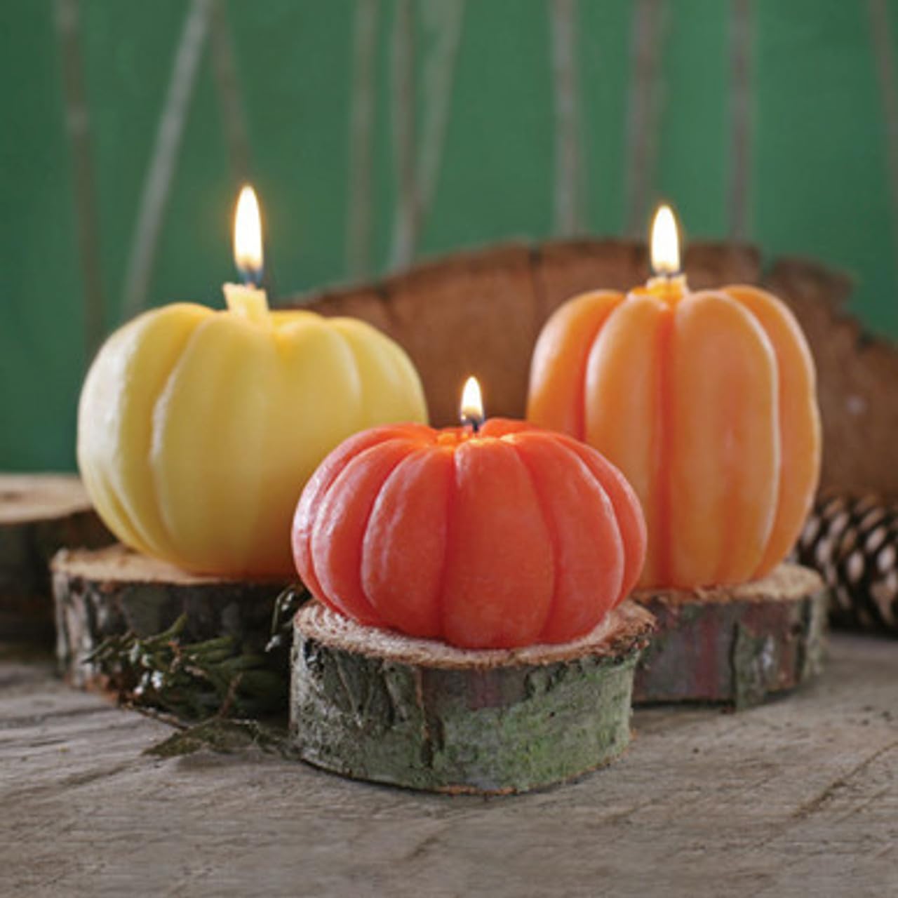 Big Dipper Wax Works Beeswax Pumpkin Candle – Large (4" × 3") Natural | Handcrafted 100% Pure Beeswax Harvest Candle | Unscented 40-Hour Burn | Fall & Thanksgiving Centerpiece