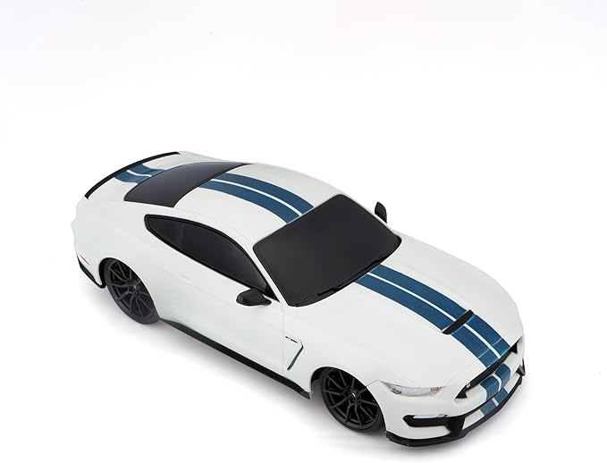 Maisto Tech R/C 1:24 Scale 2.4 GHz 2016 Ford Shelby GT350 White