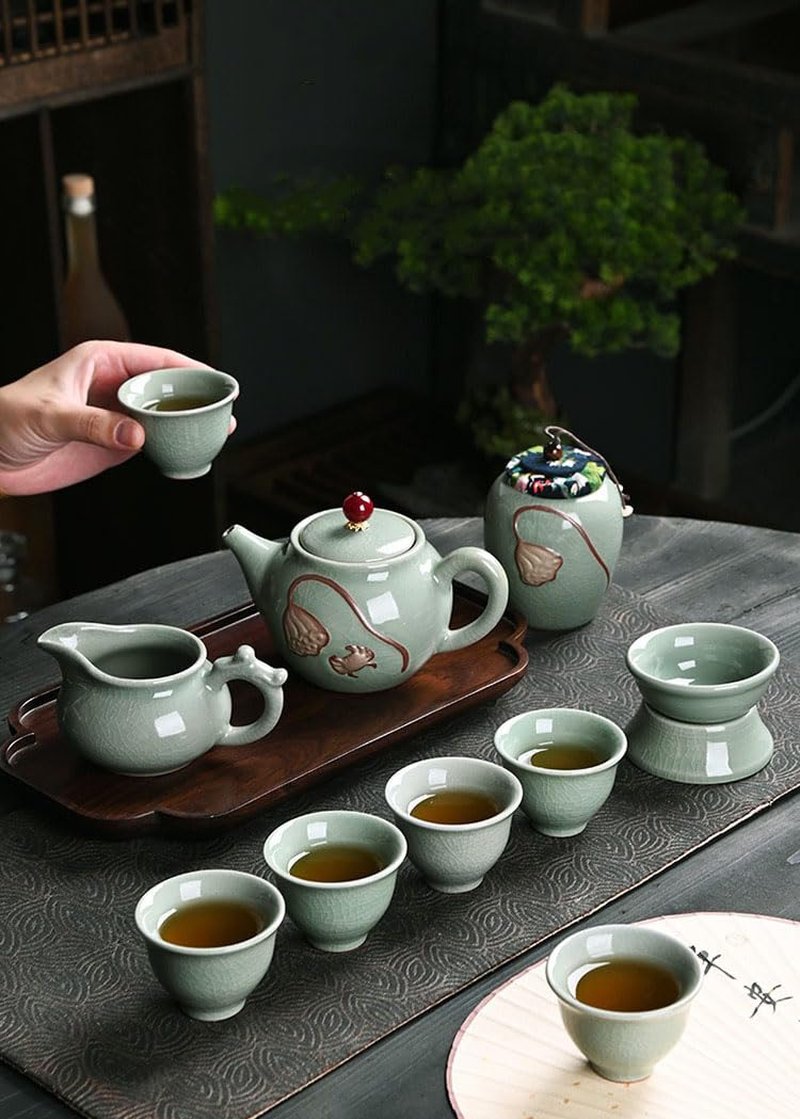 Porcelain Chinese Gongfu Tea Set | Ge Kiln Ceramics Tea maker and Infuser,Portable All in One Gift Bag for Travel,Home,Gifting,Outdoor and Office (哥窑陶瓷功夫茶具11件套装)