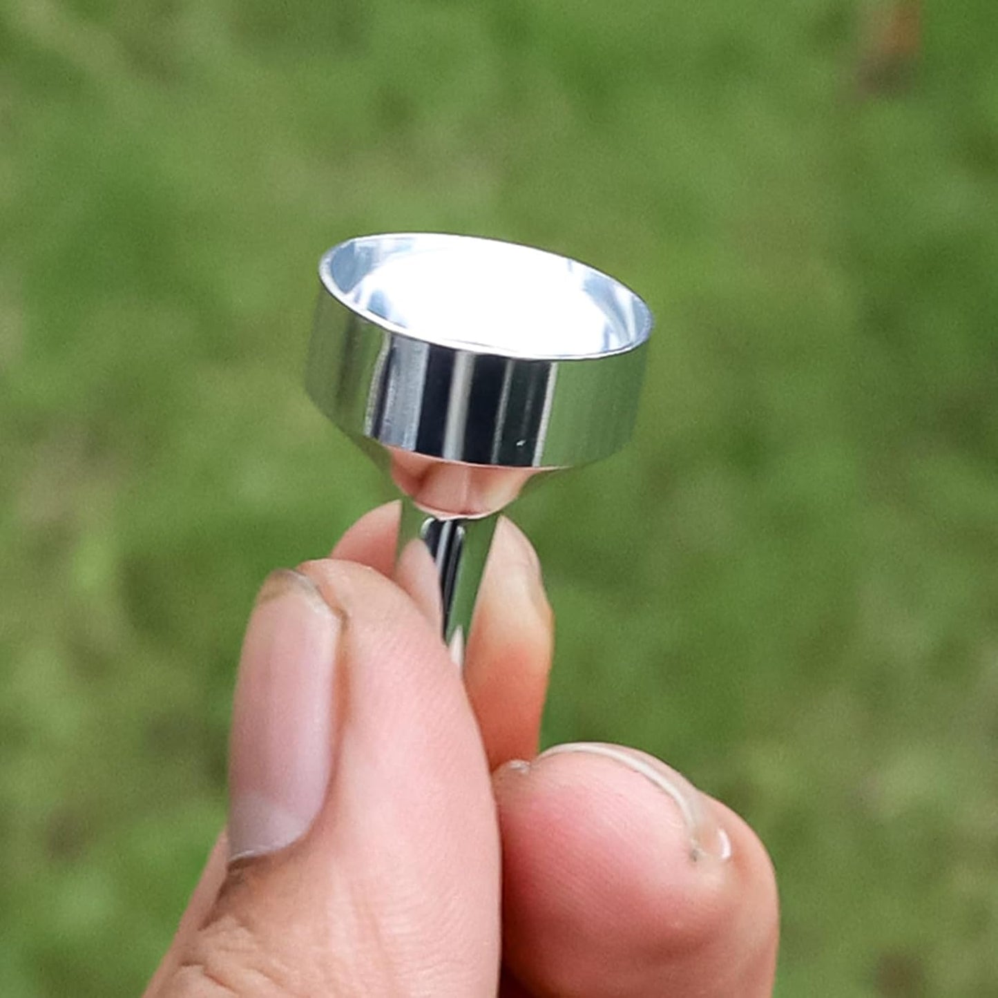 Mini Metal Funnel - Leakproof Essential Oil & Perfume Transfer Tool | Compact Design for Bottles