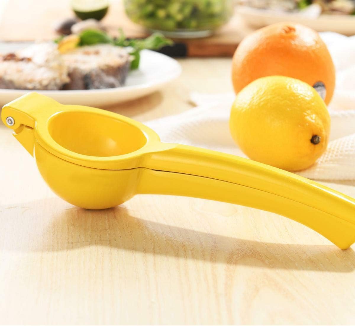 Y-ME Manual Citrus Juicer - Professional Lemon & Lime Squeezer Kitchen Tool | Yellow Metal Design