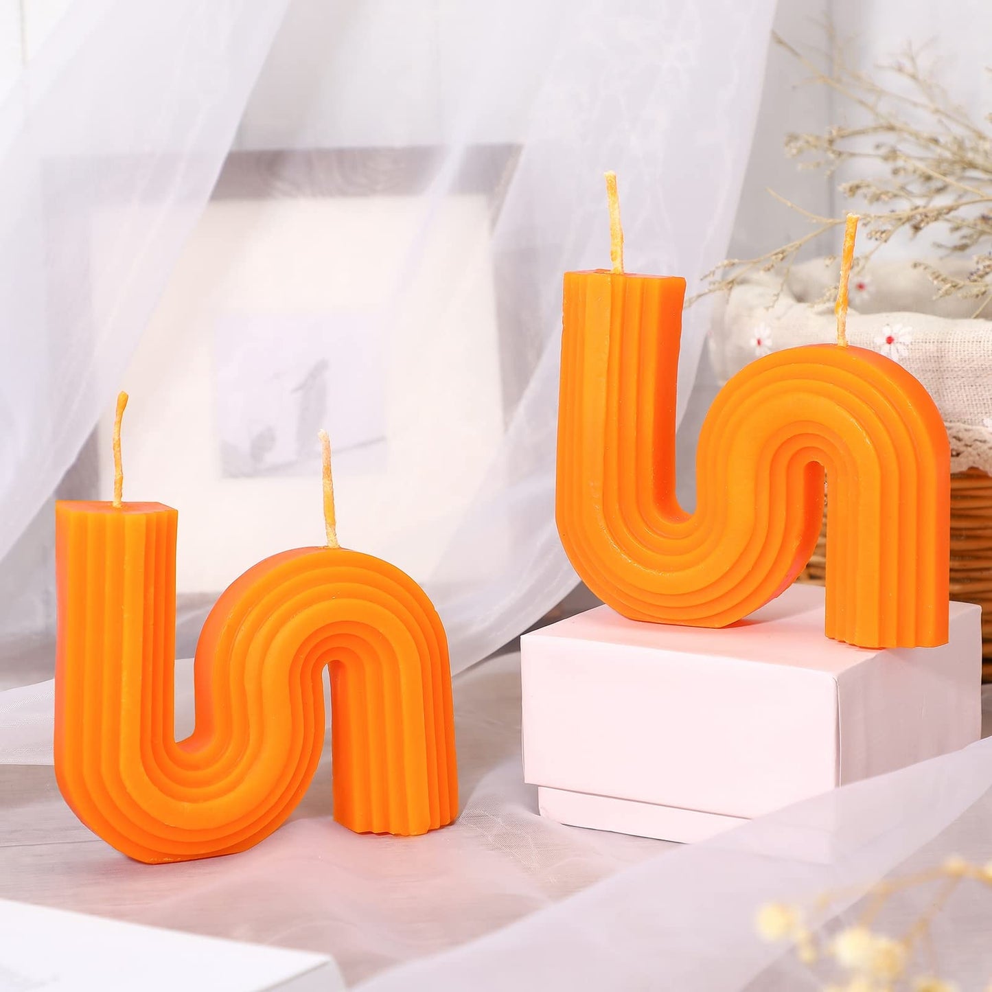 Tondiamo 2 Pcs Aesthetic Candles Twist Shaped Aesthetic Candles Cool S Shape Minimalist Geometric Shaped Soy Wax Scented Art Decorative Handmade for Wedding Birthday Gift(Orange)