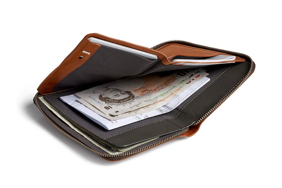 Bellroy Travel Folio (Passport & Travel Organizer, RFID Protected) - Caramel