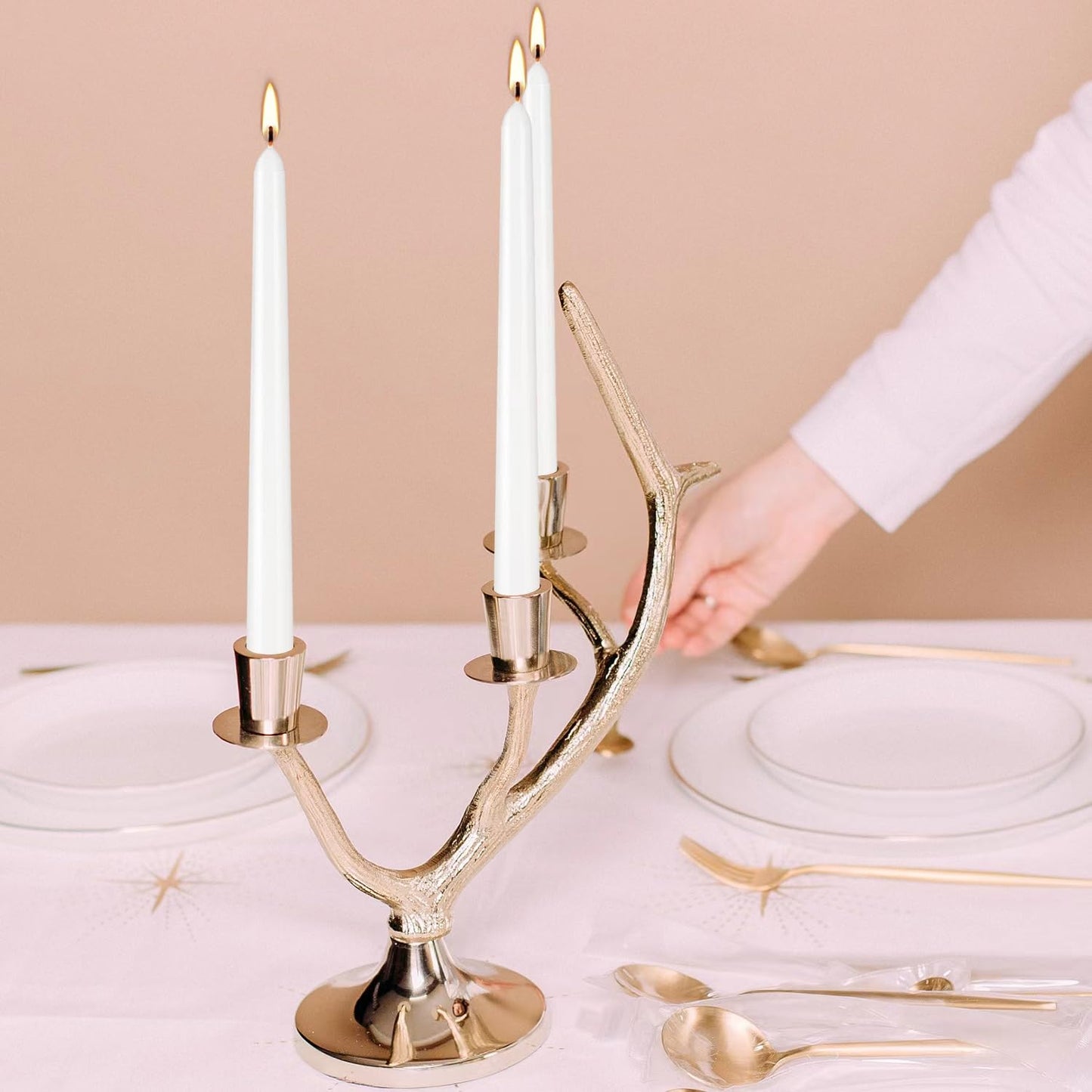 YOROXRG 100Pack White Taper Candles, 7-8 Hours Burn Time, Unscented, Smokeless and Dripless, 0.75 x 10 Inch Dinner Candle Set for Household, Wedding, Party and Home Décor Candlesticks