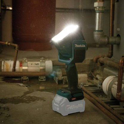 Makita ML007G Flashlight, 40VMax, Battery and Charger Sold Separately, Blue