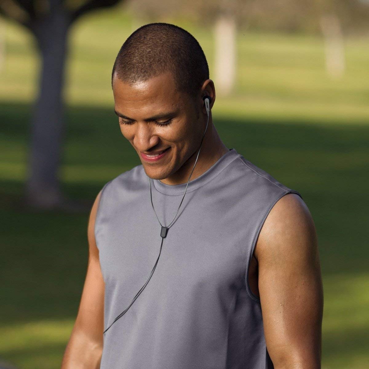 Bose SoundSport In-Ear Headphones For Apple Devices (741776-0010) - Charcoal (Renewed)