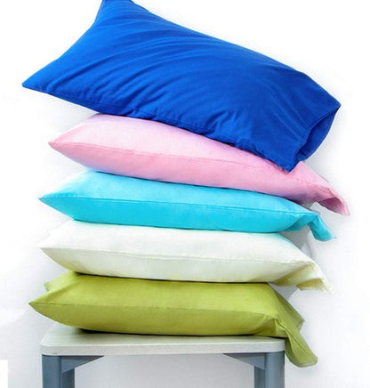 FLXXIE Pillow Cases - Soft Microfiber Standard Size Covers | Wrinkle & Stain Resistant, 2-Piece Set, 20x26, Red