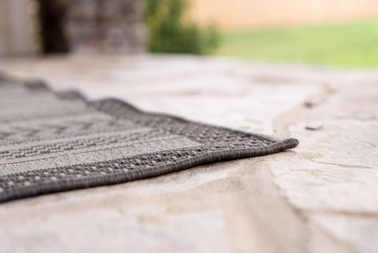 Unique Loom Outdoor Border Collection Area Rug - Lines (9' x 12' 2" Rectangle, Gray/ Silver)