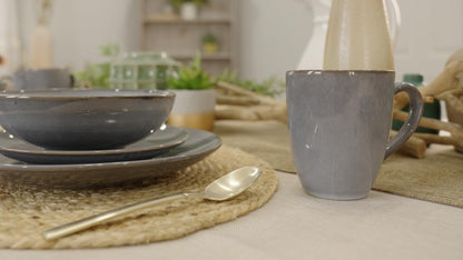 Elanze Designs Reactive Glaze Stone Ceramic Plates Bowls Mugs Classic Dinnerware 16 Piece Set - Service for 4, Grey