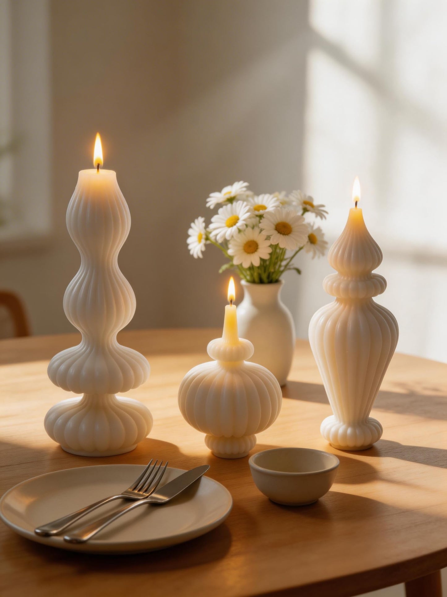 Ribbed Pillar Candles Set of 3，Modern Aesthetic Decorative Candle Set Cute Soy Wax Scented Ribbed Decor for Home Bathroom Living Room，White