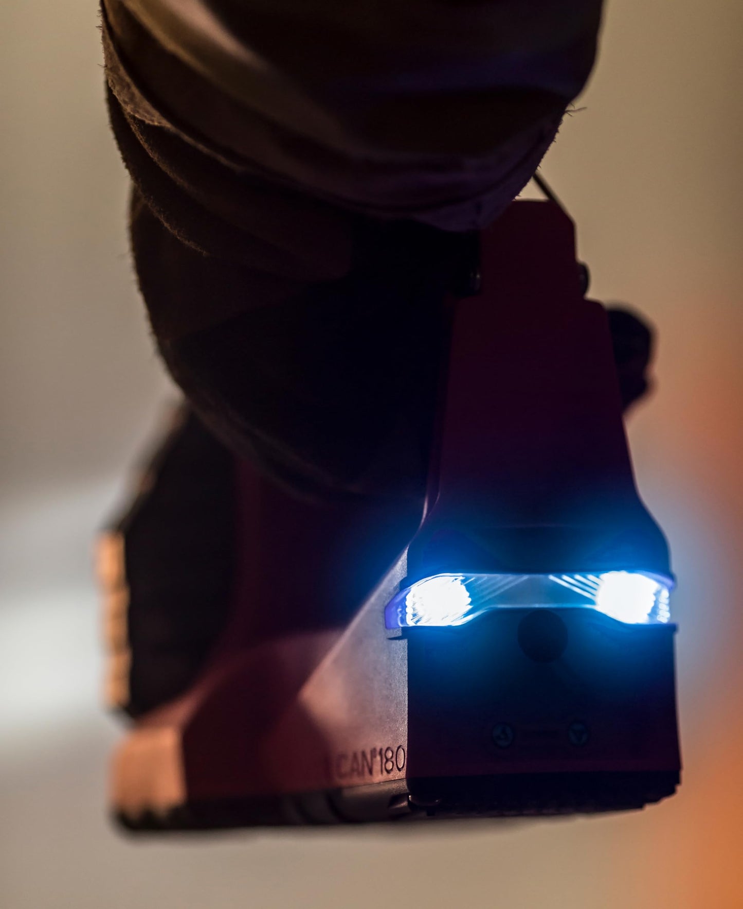 Streamlight 44335 Vulcan 180 HAZ-LO Vehicle Mount System Class I DIV.1 450-Lumen Rechargeable Lantern/Portable Scene Light with 12V DC Charger and Quick Release Shoulder Strap, Orange