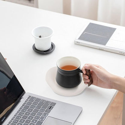 etspolt Cloud Shaped Silicone Coasters Set of 4, Absorbent Drink Pads 5.9 Inch White and Navy Blue Table Decor for Home Office