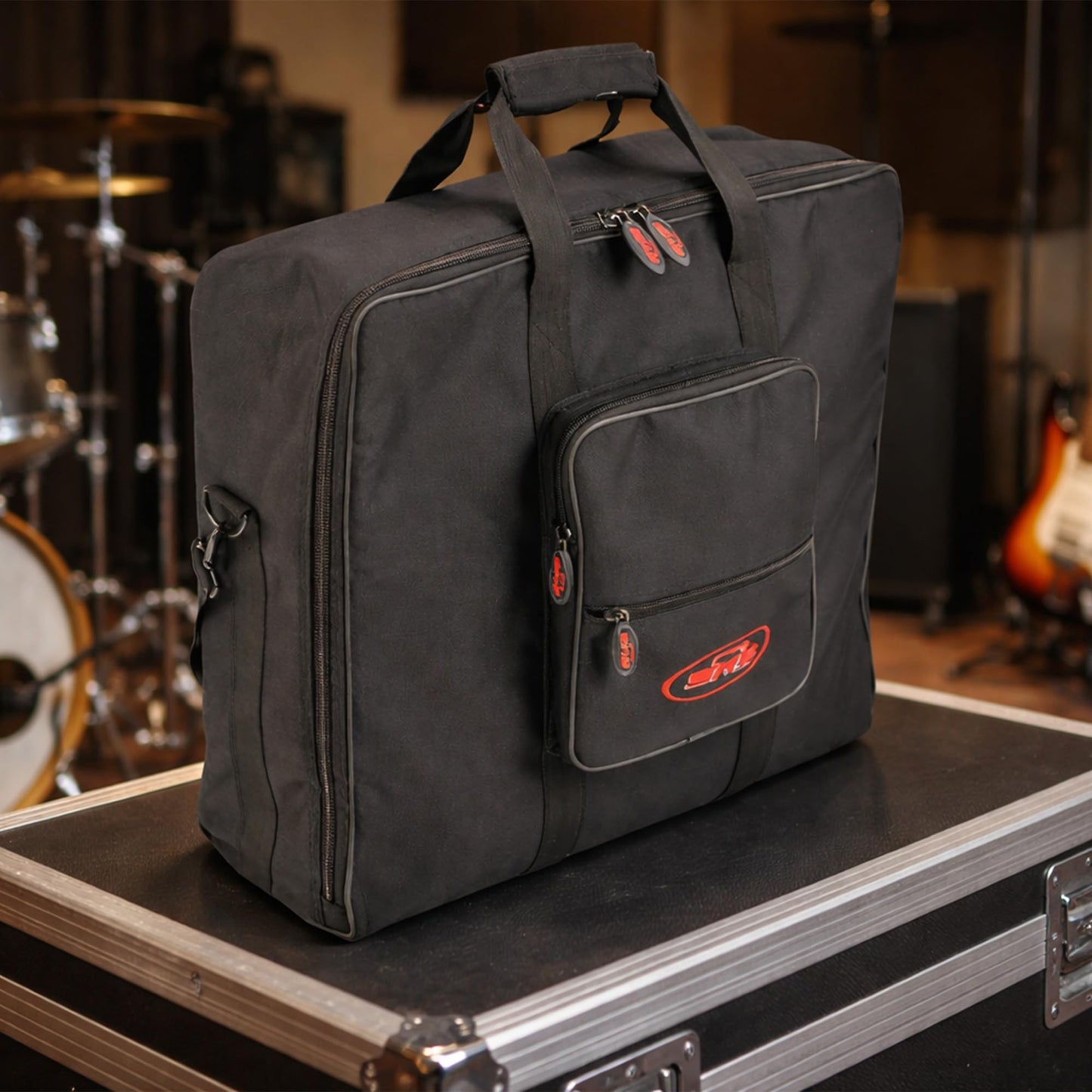 SKB Cases 1SKB-UB2020 UB Series Mixer Case, Padded Audio Equipment Bag for DJ Mixer, Recorder, Controller and Studio Gear, 20 x 20 x 5 Inch, Black