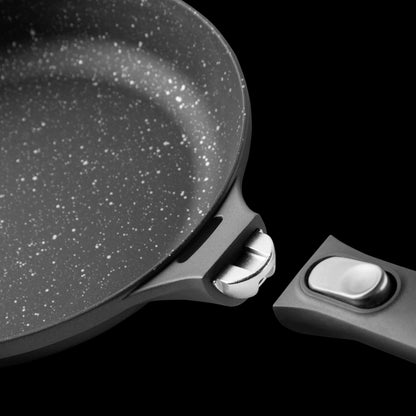 BergHOFF GEM Non-Stick Cast Aluminum Frying Pan 8" 1.2 qt. Black Stay-Cool Detachable Handle Ferno-Green PFOA-Free Induction Cooktop Fast Heating Oven Safe