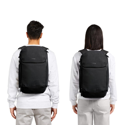 Bellroy Venture Ready Pack (20 liter backpack with laptop sleeve, for travel, commuting and urban adventuring) - Black