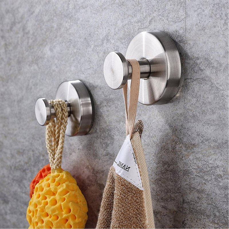 Suction Cup Hooks for Wreaths on Glass,Wreath Hangers for Front Door,2026 Upgraded Drill-Free Suction Cup Hooks for Over The Door/Glass Window/Bathroom Christmas Decor,Reusable Holder(2pcs silver)