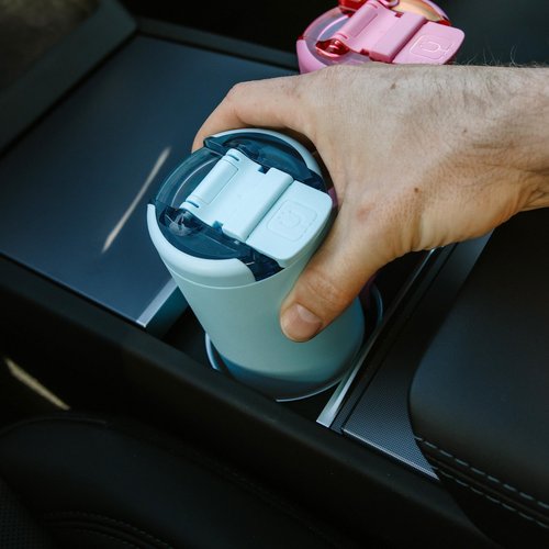 BrüMate Strova 18oz 100% Leakproof Insulated Coffee Mug | Ceramic-Lined Interior | Built-In Silicone Sleeve for Travel | Locking Flip Lid (Lilac Dusk)