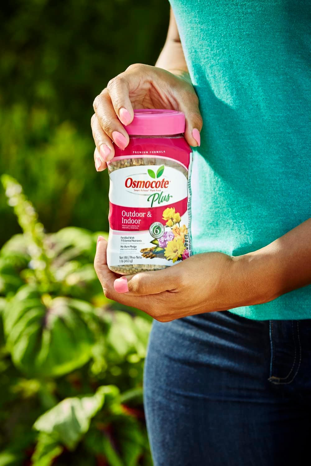 Osmocote Smart-Release Plant Food - Granular Fertilizer with 11 Essential Nutrients | 1 lb for Indoor & Outdoor Use