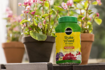 Miracle-Gro Shake 'n Feed Plant Food - All Purpose Continuous Release Fertilizer, 1 lb