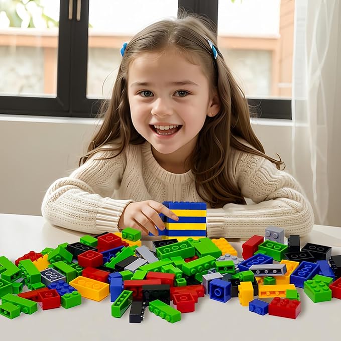 1000 Piece Building Bricks Set Classic Creative MOC Bricks Starter Set Accessories Compatible with All Major Brands Parts and Pieces Building Toys Sets for Boys &amp Girls 4 5 6 7+