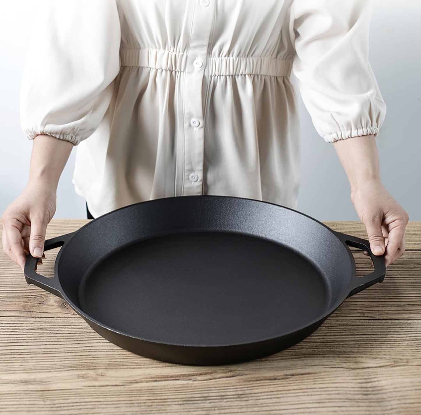 YYMIYU Heavy-Duty Pre-Seasoned Cast Iron Skillet - Dual Assist Handles - Use in the Oven, on the Stove, on the Grill,Commercial or Over a Campfire (20 Inch)